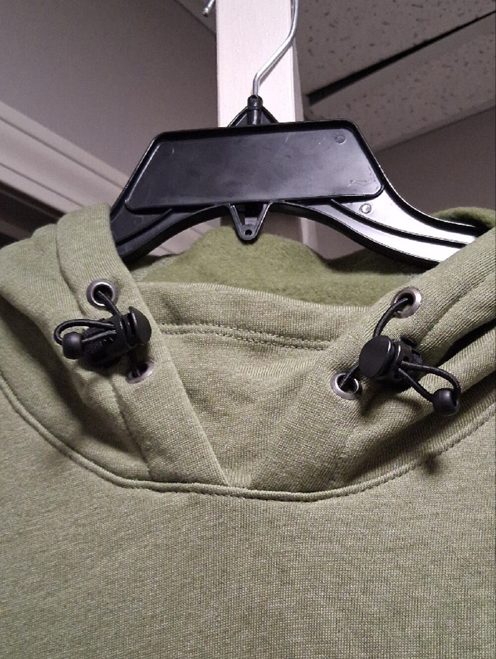 Grundens Men's Olive Green Pullover Hoodie with Front Pocket - Picture 4 of 10